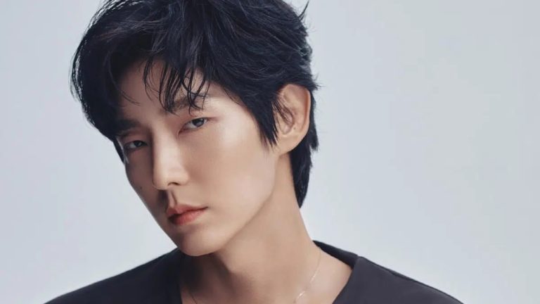 lee-jong-gi-gyeongbokgung-detective-agency