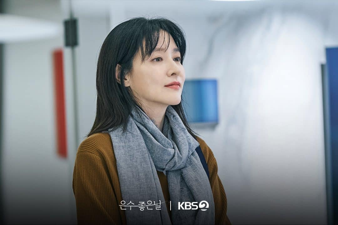walkin-on-thin-ice-lee-young-ae