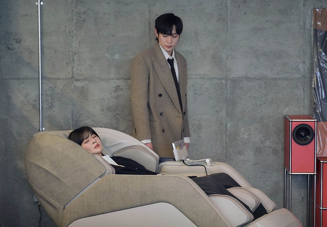 to-the-moon-lee-sun-bin-kim-young-dae