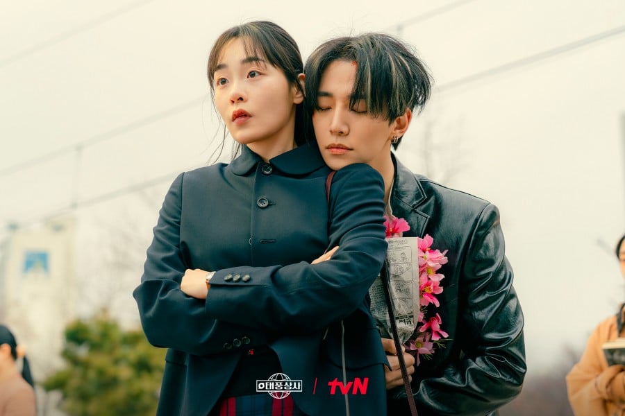 tifón-familia-lee-junho-kim-minha3