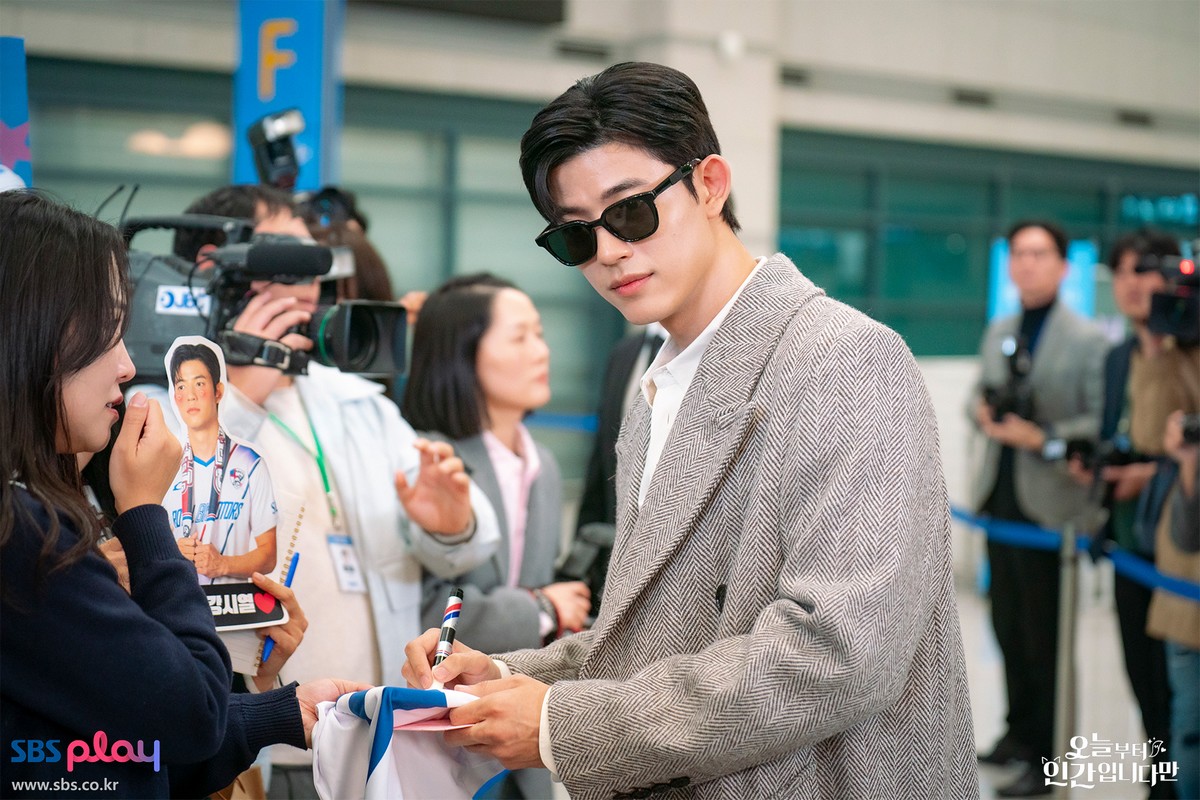 lomon-no-tail-to-tell3