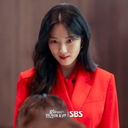 no-tail-to-tell-kim-hye-yoon2