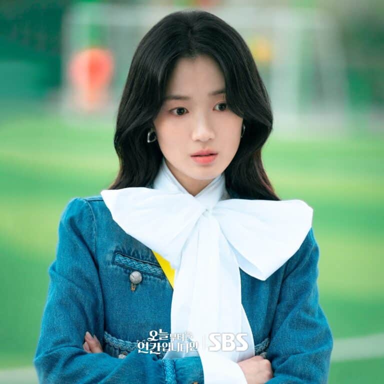 노테일-투-텔-스틸스1