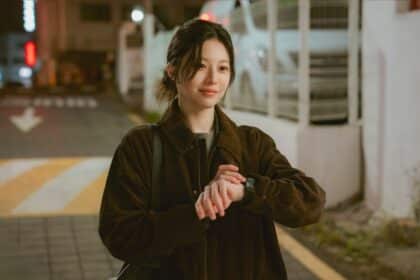 go-youn-jung-we-are-all-trying-here4