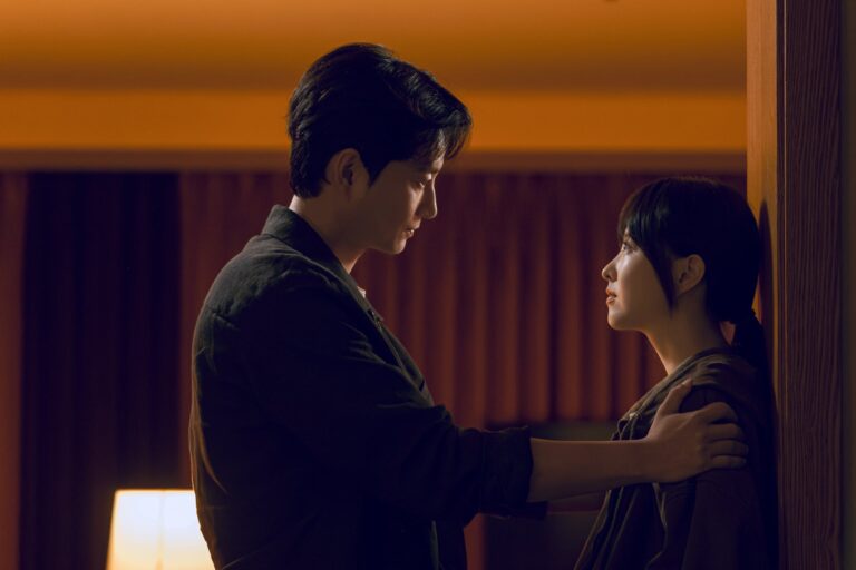 gold-land-3-park-bo-young2