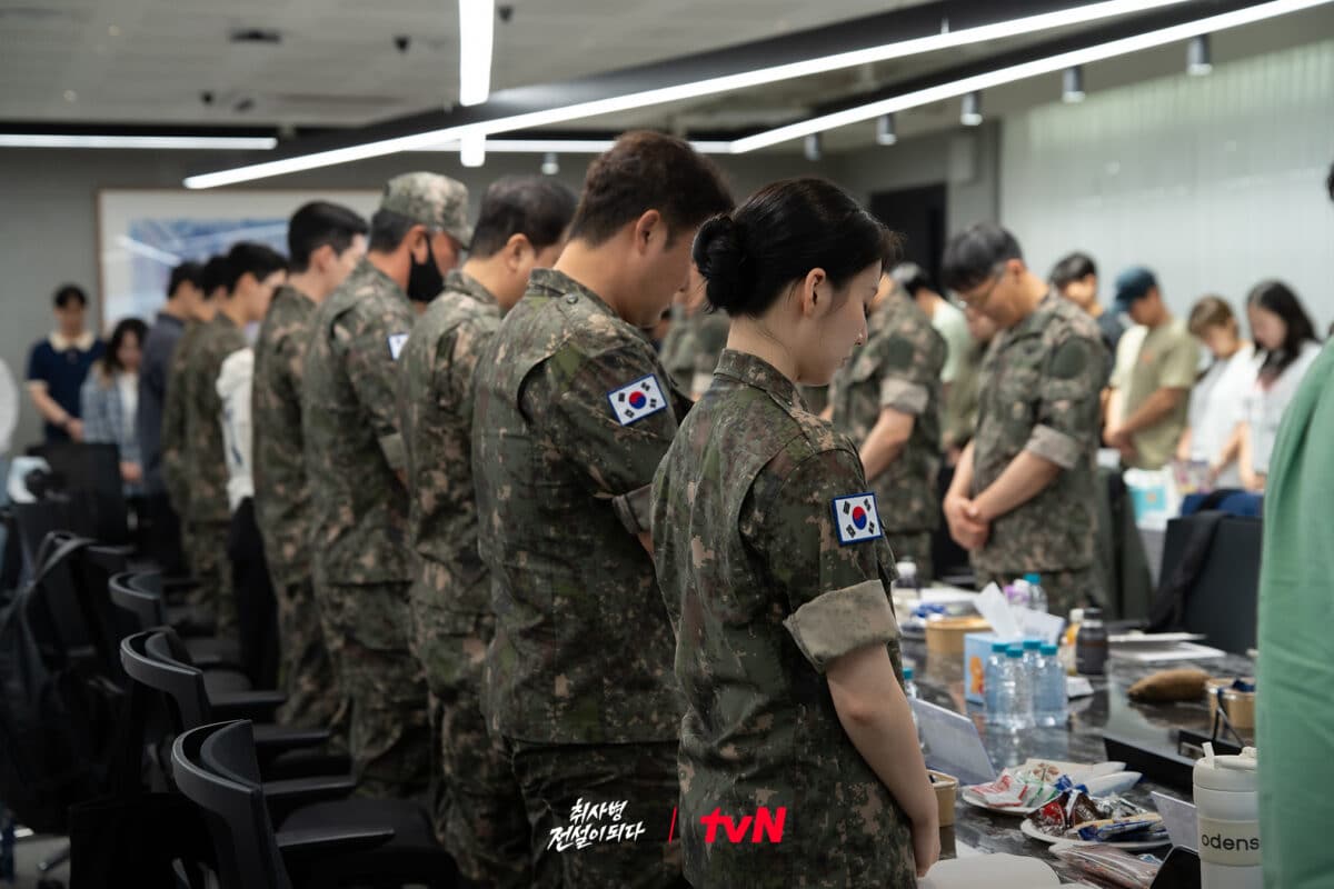 kitchen-soldier-script-reading2